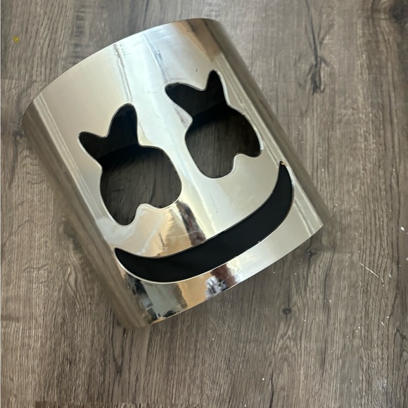 dj marshmallow mask for kids - Picture 1 of 2